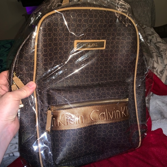 Calvin Klein ❤️ monogram backpack 🎒 - Picture 3 of 4